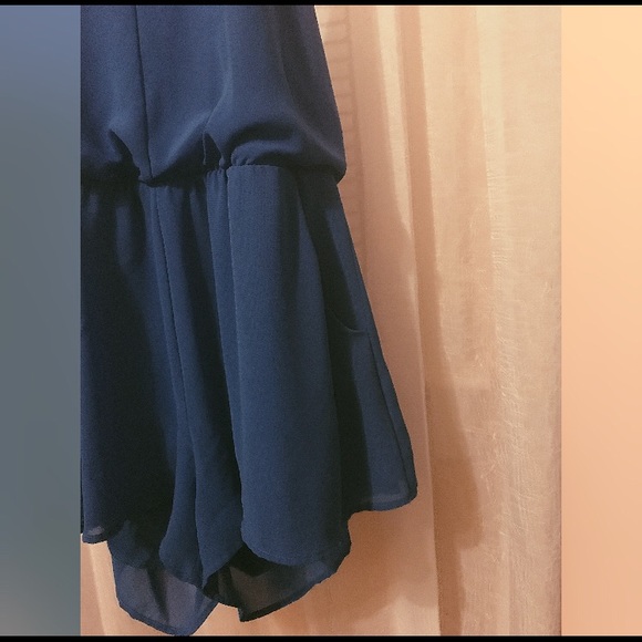 Loose Romper w/ Pockets - Picture 3 of 5